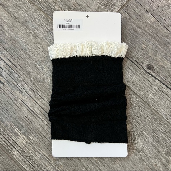 NWT Grace & Lace Dainty Lace Boot Cuffs - Picture 2 of 4